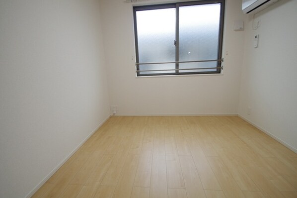 テラコッタIIIの物件内観写真